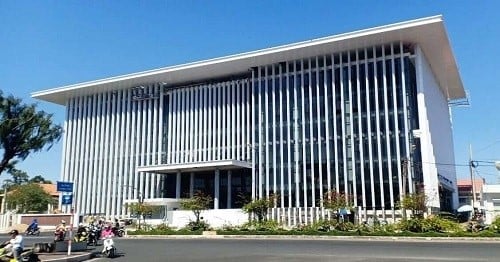 Trụ sở UBND tỉnh Cà Mau