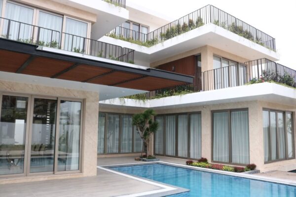 Cửa nhôm Hondalex Long Vân được sử dụng trong các dự án biệt thự và chung cư cao cấp