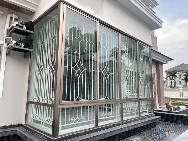 Cửa nhôm Long Vân được gia công từ thanh nhôm Hondalex